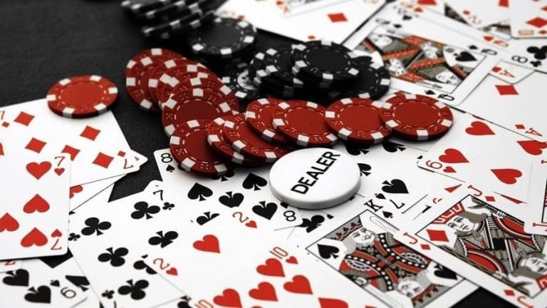 Live casino với dealer thật tại nền tảng clmm Việt Nam